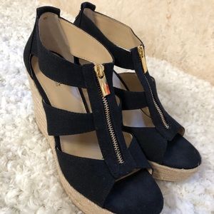 Micheal Kors wedge black sandals